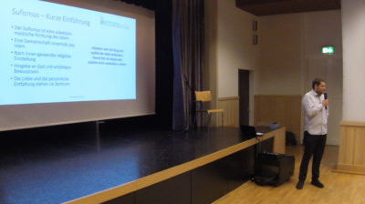 Die heiligen Schriften Koran und Bibel Die heiligen Schriften Koran und Bibel